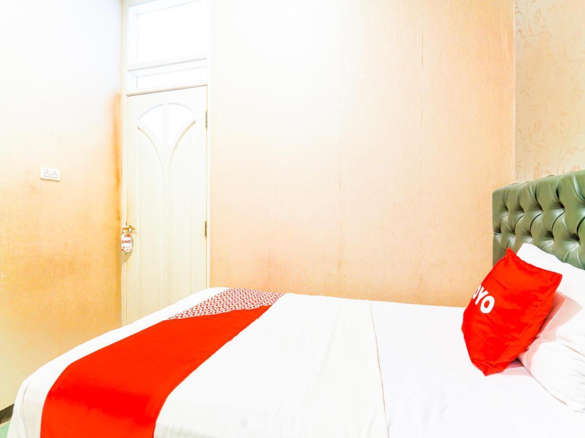 Oyo 90788 Nillo Hotel Kebumen Exterior photo